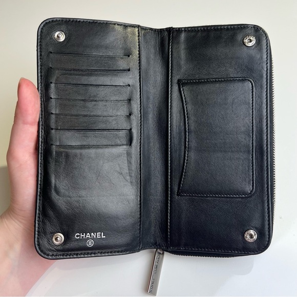 Chanel Black Quilted Lambskin Wallet Purse (PNY - Paris New York) - Picture 11 of 12